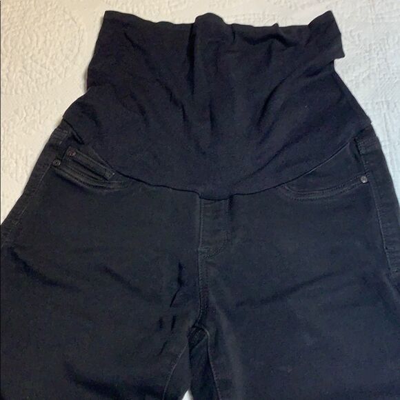 Celebrity Pink maternity Capri leggings. Super soft. Small - Picture 3 of 5